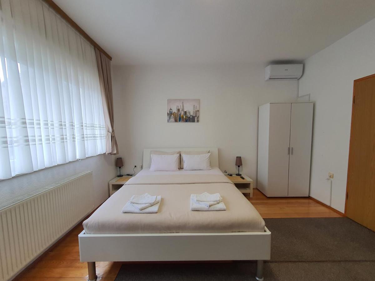 Studio Apartman 11 Bihać エクステリア 写真